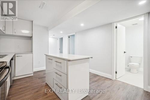 118 Deschene Avenue, Hamilton, ON - Indoor Photo Showing Kitchen