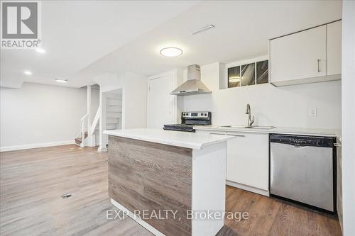 118 Deschene Avenue, Hamilton, ON - Indoor Photo Showing Kitchen