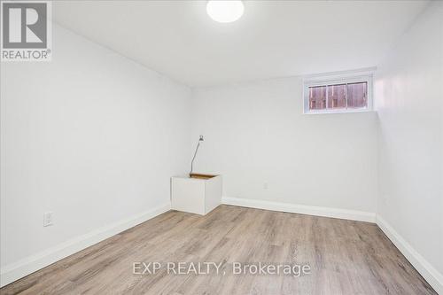 118 Deschene Avenue, Hamilton, ON - Indoor Photo Showing Other Room