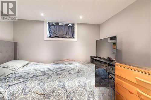 113 West 5Th Street N, Hamilton, ON - Indoor Photo Showing Bedroom