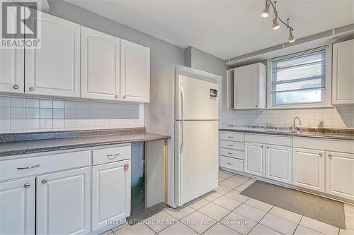 113 West 5Th Street N, Hamilton, ON - Indoor Photo Showing Kitchen