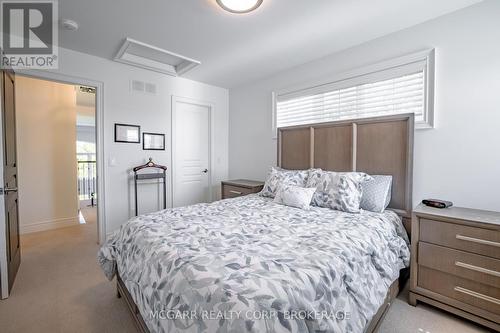 1 Tuscany Court N, St. Catharines, ON - Indoor Photo Showing Bedroom