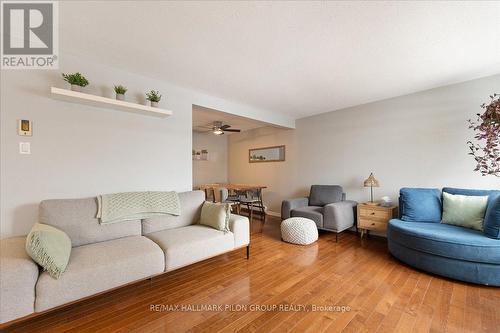 85A - 758 St. Andre Drive, Ottawa, ON - Indoor Photo Showing Living Room