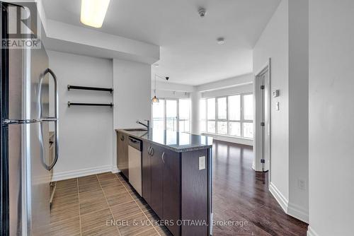 1704 - 90 Landry Street, Ottawa, ON - Indoor Photo Showing Kitchen