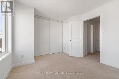 B - 2016 Dorima Street, Ottawa, ON - Indoor Photo Showing Other Room