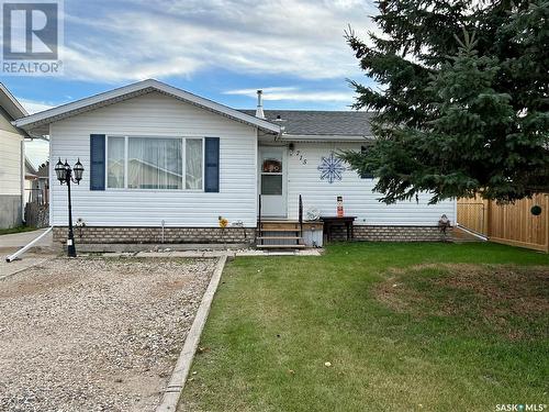 715 6Th Avenue, Hudson Bay, SK - Outdoor