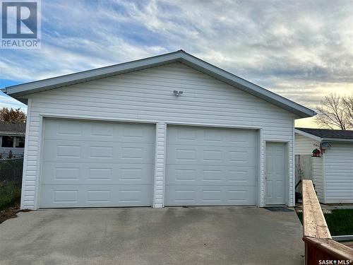 715 6Th Avenue, Hudson Bay, SK - Outdoor With Exterior