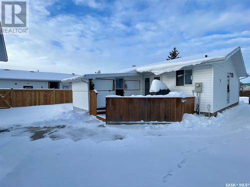 715 6Th Avenue, Hudson Bay, SK - Outdoor