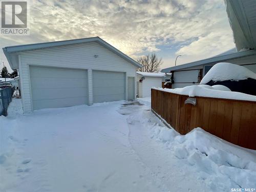 715 6Th Avenue, Hudson Bay, SK - Outdoor With Exterior