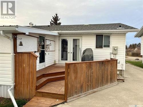 715 6Th Avenue, Hudson Bay, SK - Outdoor With Exterior