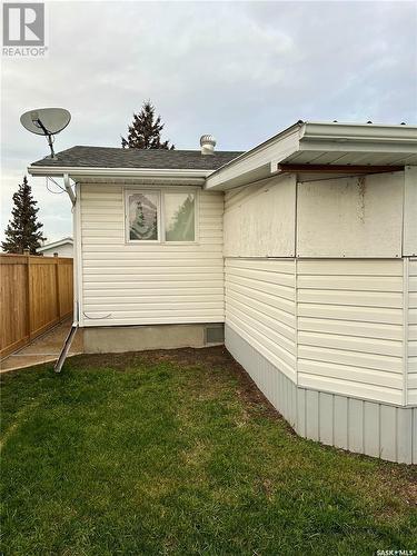 715 6Th Avenue, Hudson Bay, SK - Outdoor With Exterior