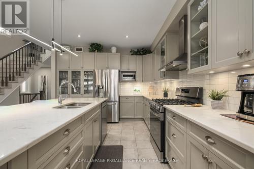 657 Gwen Avenue, Kingston (City Northwest), ON - Indoor Photo Showing Kitchen With Double Sink With Upgraded Kitchen