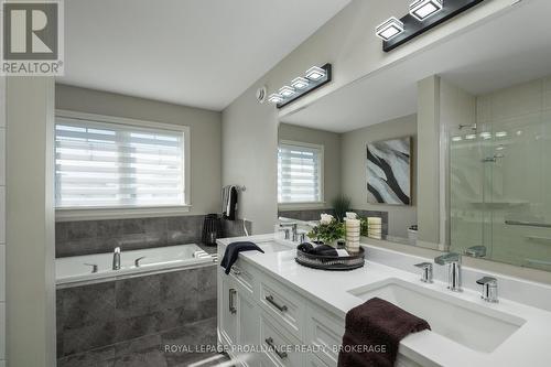 657 Gwen Avenue, Kingston (City Northwest), ON - Indoor Photo Showing Bathroom