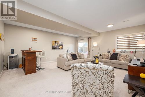 657 Gwen Avenue, Kingston (City Northwest), ON - Indoor Photo Showing Living Room