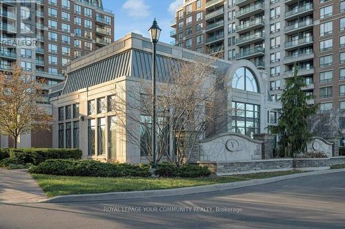 Ph07 - 310 Red Maple Road, Richmond Hill, ON - Outdoor With Balcony With Facade