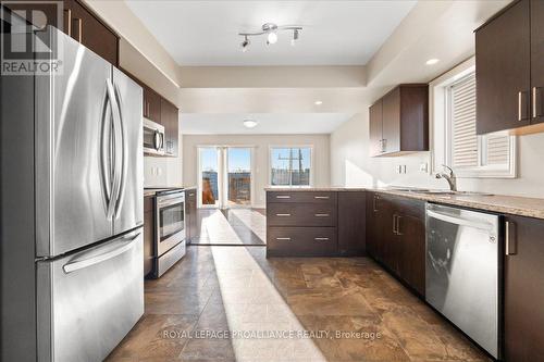 33 Ridgeway Place, Belleville, ON - Indoor Photo Showing Kitchen