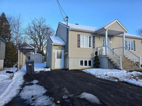 FaÃ§ade - 176 60E Avenue, Pointe-Calumet, QC - Outdoor With Facade