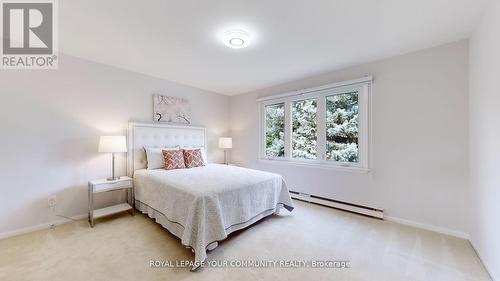 20 Elkpath Avenue, Toronto, ON - Indoor Photo Showing Bedroom