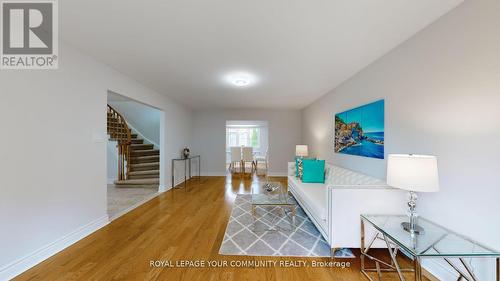 20 Elkpath Avenue, Toronto, ON - Indoor Photo Showing Other Room