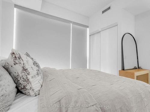 2301-49 East Liberty St, Toronto, ON - Indoor Photo Showing Bedroom