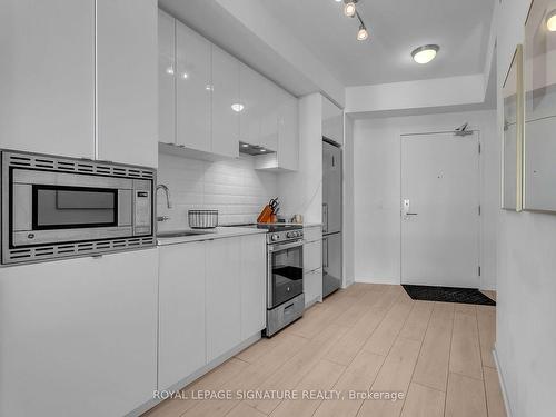 2301-49 East Liberty St, Toronto, ON - Indoor Photo Showing Kitchen