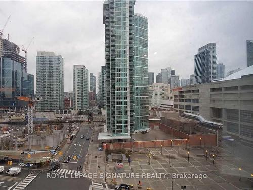 1103-3 Navy Wharf Crt, Toronto, ON - Outdoor