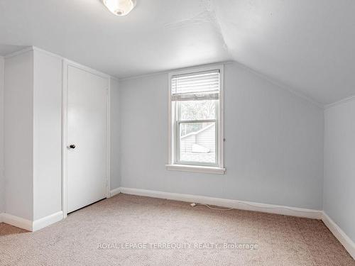 58 Main St N, Newmarket, ON - Indoor Photo Showing Other Room