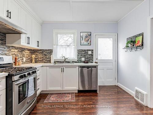 58 Main St N, Newmarket, ON - Indoor Photo Showing Kitchen