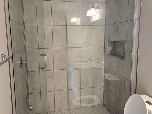 984 Wright Dr, Midland, ON - Indoor Photo Showing Bathroom