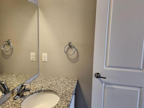 984 Wright Dr, Midland, ON - Indoor Photo Showing Bathroom