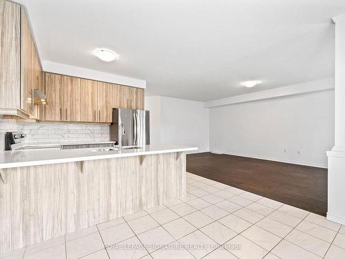 8 Elkington Lane, Brantford, ON - Indoor Photo Showing Kitchen