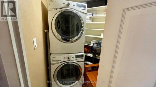 2606 - 10 Yonge Street, Toronto, ON - Indoor Photo Showing Laundry Room