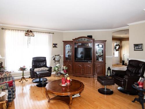 Salon - 440 4E Rang O., Saint-Bruno-De-Kamouraska, QC - Indoor Photo Showing Living Room