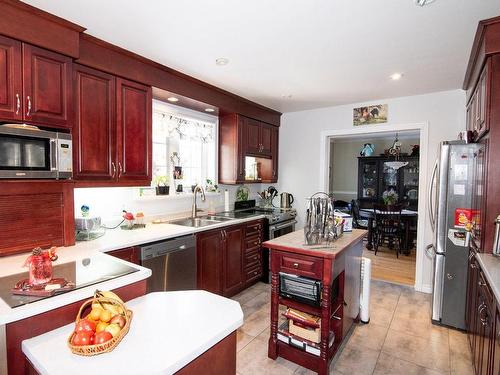 Cuisine - 440 4E Rang O., Saint-Bruno-De-Kamouraska, QC - Indoor Photo Showing Kitchen With Double Sink