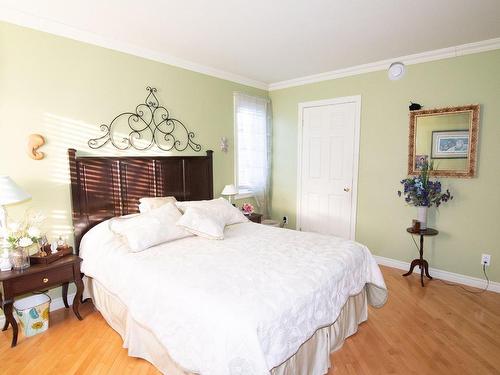 Chambre Ã Â coucher - 440 4E Rang O., Saint-Bruno-De-Kamouraska, QC - Indoor Photo Showing Bedroom