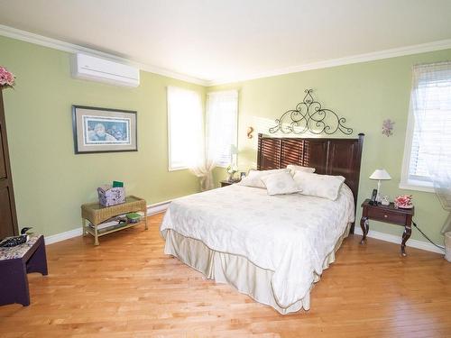 Chambre Ã Â coucher - 440 4E Rang O., Saint-Bruno-De-Kamouraska, QC - Indoor Photo Showing Bedroom