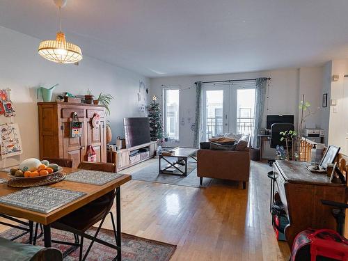 Overall view - 2-4134 Av. Coloniale, Montréal (Le Plateau-Mont-Royal), QC - Indoor Photo Showing Living Room