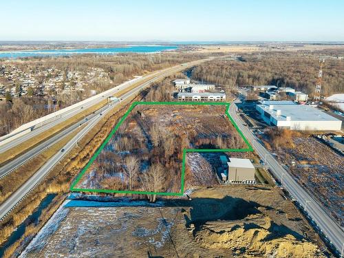 Photo aÃ©rienne - Av. Pierre-Dansereau, Salaberry-De-Valleyfield, QC - Outdoor With View