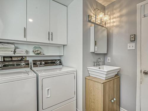 Bathroom - 1312Z Rue Dion, Val-David, QC - Indoor Photo Showing Laundry Room