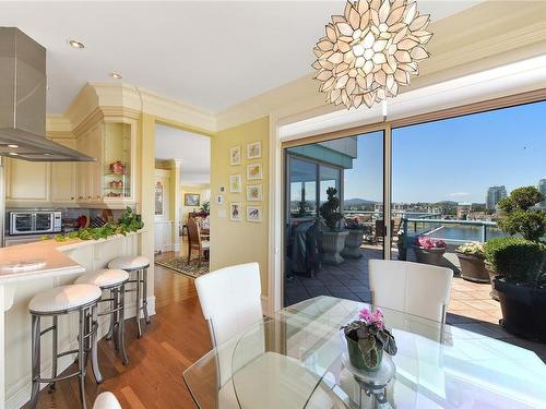 1101-630 Montreal St, Victoria, BC - Indoor Photo Showing Dining Room