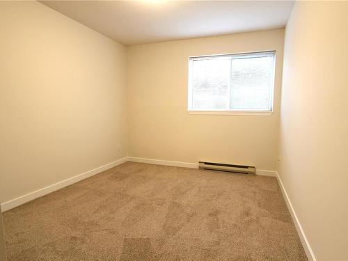 114-3185 Barons Rd, Nanaimo, BC - Indoor Photo Showing Other Room