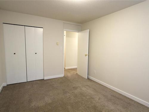 114-3185 Barons Rd, Nanaimo, BC - Indoor Photo Showing Other Room