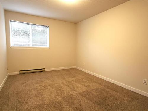 114-3185 Barons Rd, Nanaimo, BC - Indoor Photo Showing Other Room