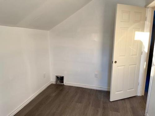 225 Villa Street, Thunder Bay, ON - Indoor Photo Showing Other Room