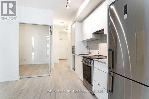 408 - 49 East Liberty Street, Toronto, ON - Indoor Photo Showing Kitchen