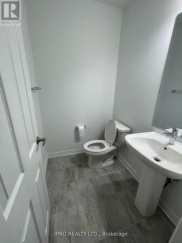 1262 Havelock Gardens, Milton, ON - Indoor Photo Showing Bathroom