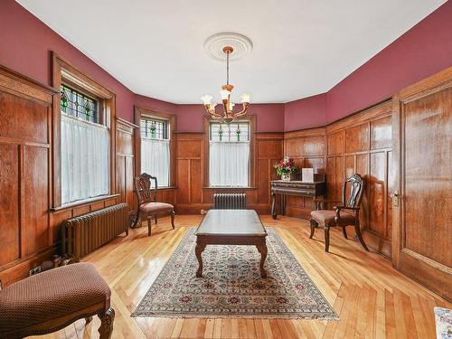 Salle - 252 Rue Laurier, Saint-Jean-Sur-Richelieu, QC - Indoor Photo Showing Living Room