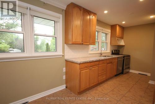 Main - 376 Humewood Avenue, Oshawa, ON - Indoor Photo Showing Kitchen