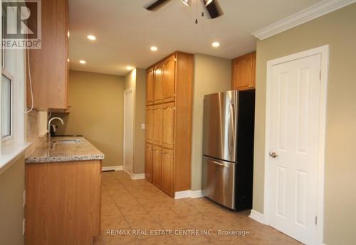 Main - 376 Humewood Avenue, Oshawa, ON - Indoor Photo Showing Kitchen