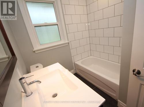 Main - 376 Humewood Avenue, Oshawa, ON - Indoor Photo Showing Bathroom